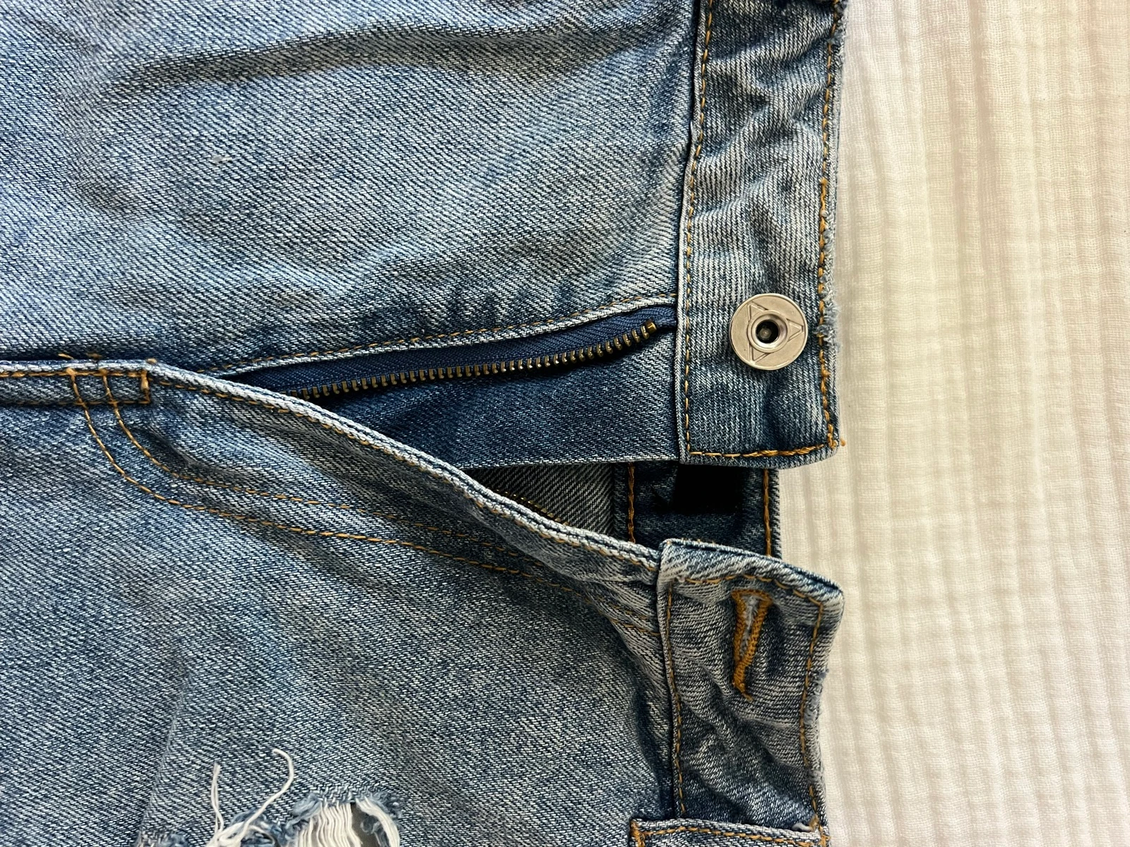Short in short denim – photo 5